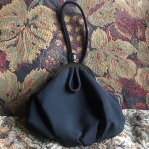 Nine West black wristlet